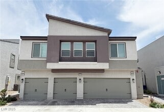Building Photo - 4270 Lemay St