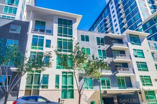 Foto del edificio - 425 W Beech St