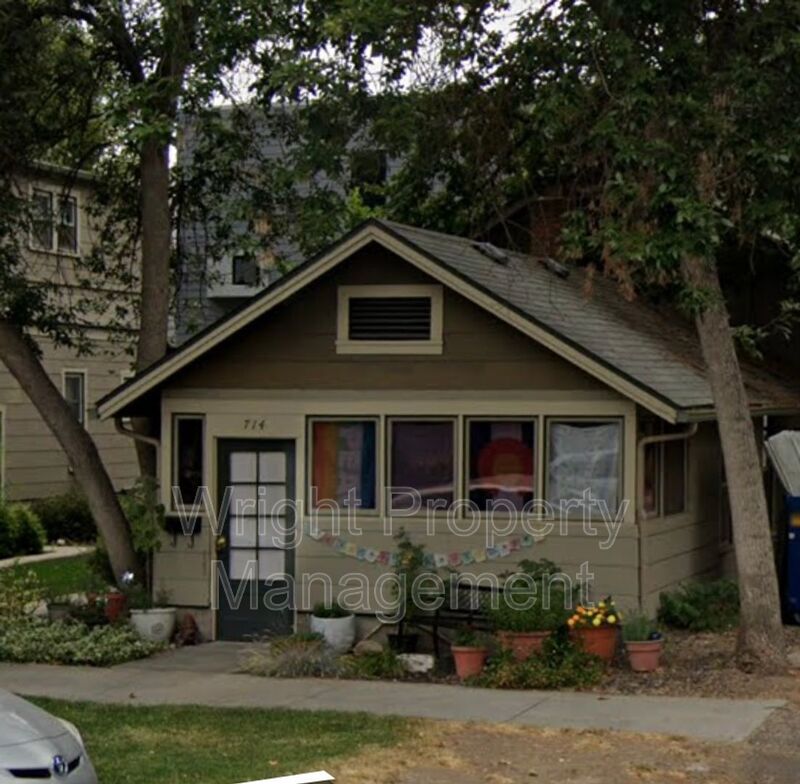 Primary Photo - 714 N 6th St