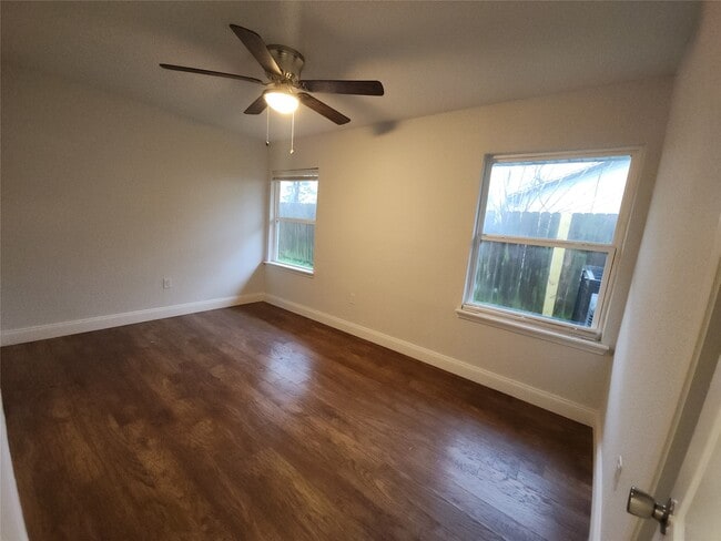 Building Photo - 5231 Balkin St