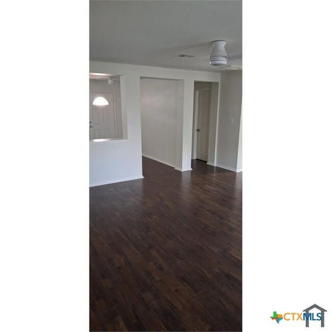 Building Photo - 109 Comal Cove