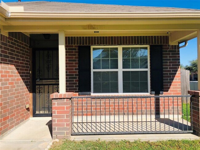 Foto del edificio - 13816 Magnolia Lake Ln