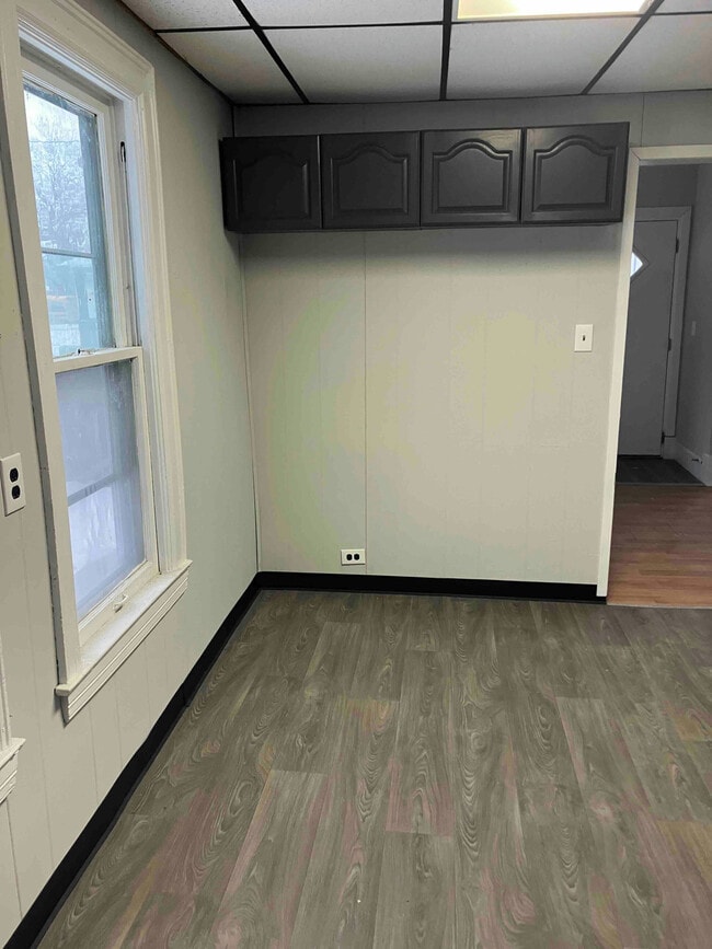 Building Photo - 1011 E 72nd St