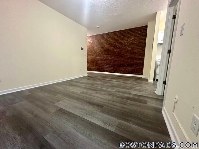 Foto del edificio - 46 S Huntington Ave