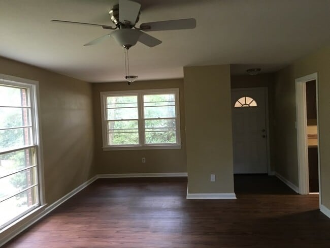 Building Photo - 418 Laborde Dr