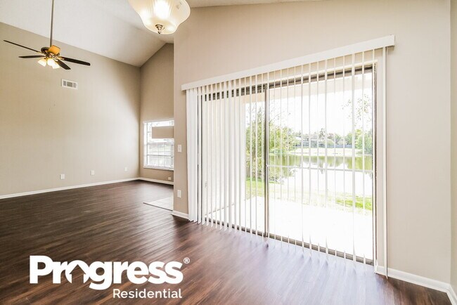 Building Photo - 262 Lakebreeze Cir