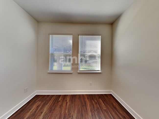 Building Photo - 3101 Artemisia Ln