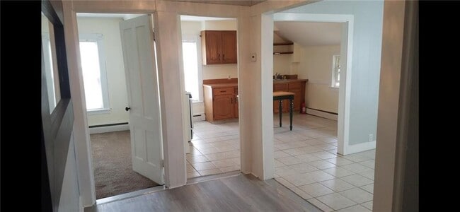 Foto del edificio - 8-8 Oak St