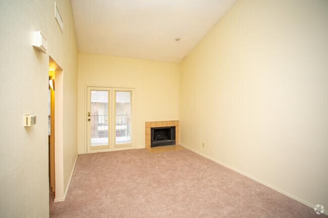 Building Photo - 1 bedroom in Dallas TX 75219