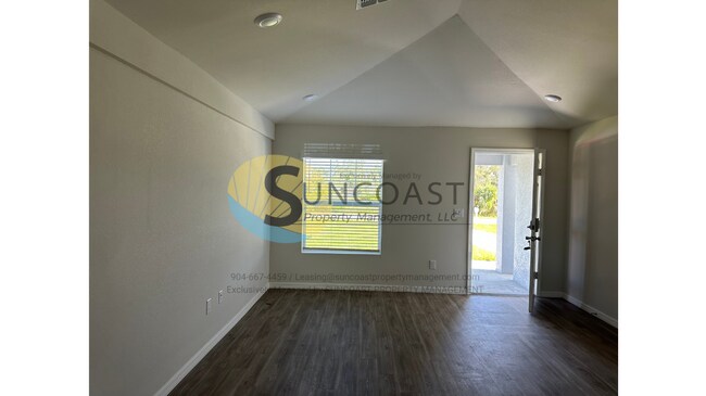 Building Photo - Gorgeous BRAND NEW 4BR/2BA Duplex Unit!