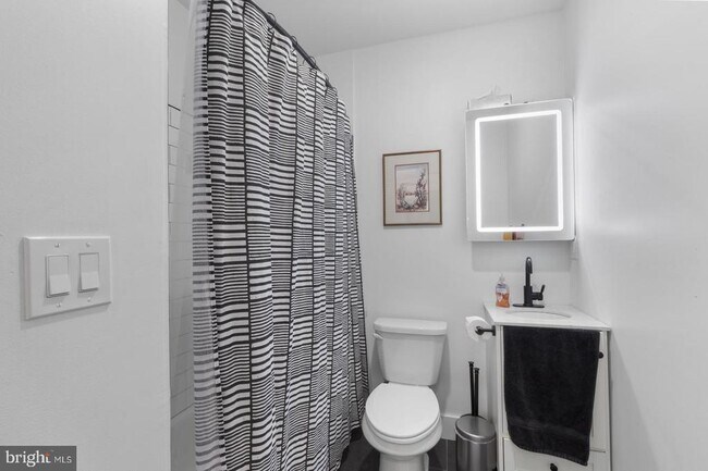 Foto del edificio - 212 Catharine St