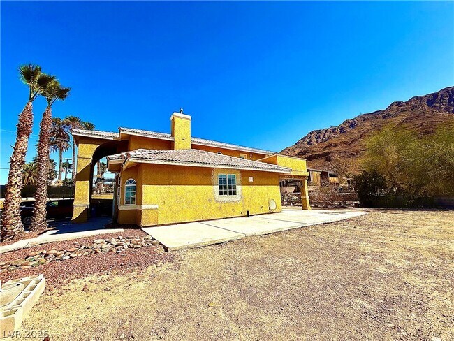 Foto del edificio - 764 Benedict Dr