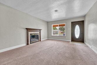 Building Photo - 1245 Quari St