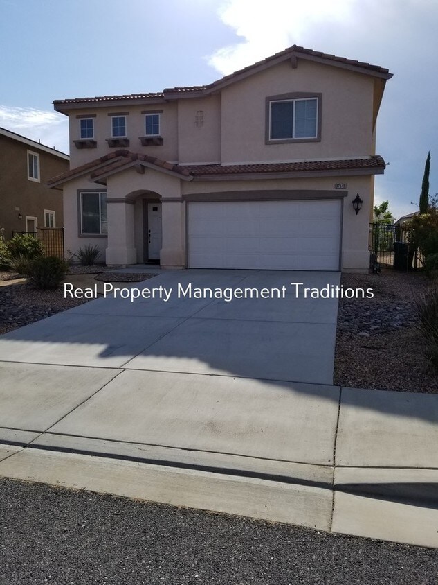 Primary Photo - 3 + 3 with Bonus Room in Ana Verde