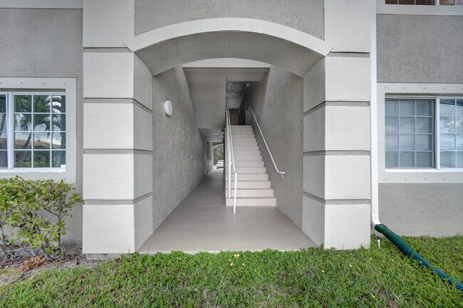 Foto del edificio - 5031 Wiles Rd