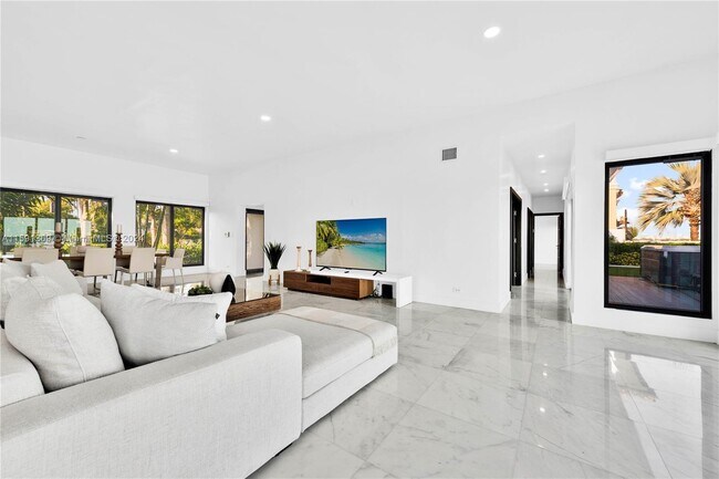 Foto del edificio - 1353 Bay Terrace