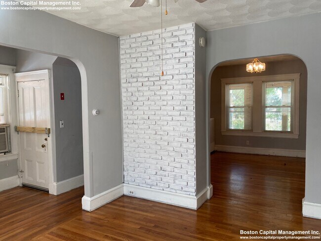 Building Photo - 63 Kimball Ave