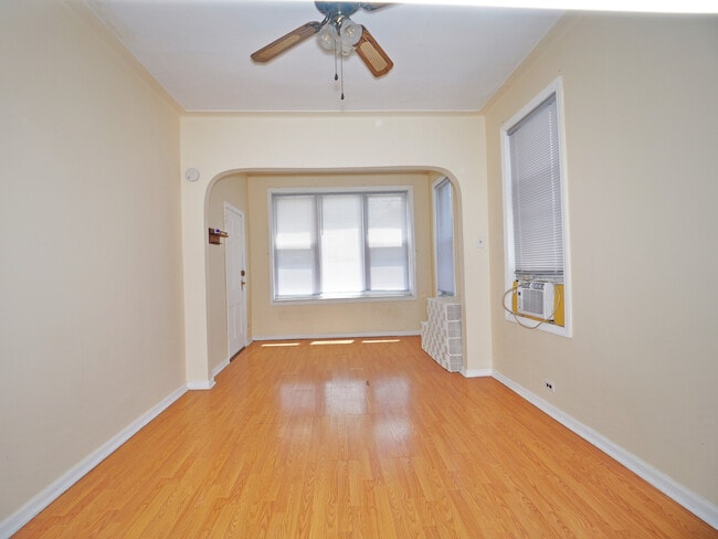 Building Photo - 307 Avenue W