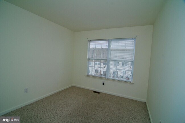 Foto del edificio - 1020 Sherbourne Rd