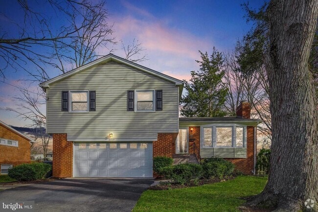 Building Photo - 8409 Morey Ln