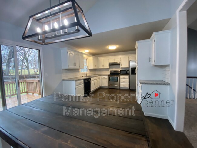 Building Photo - 1404 NE 69th Terrace