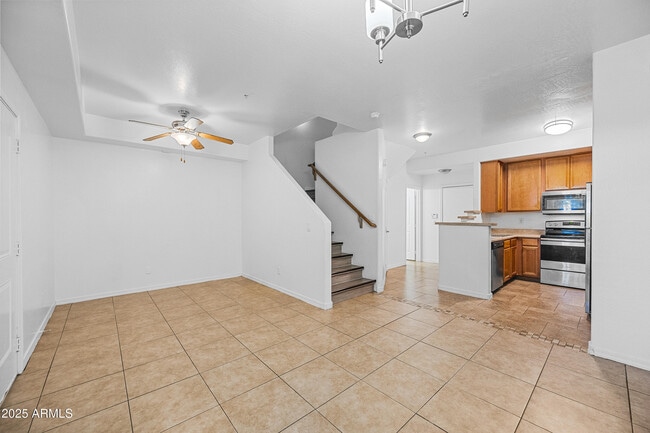 Building Photo - 4608 W Maryland Ave