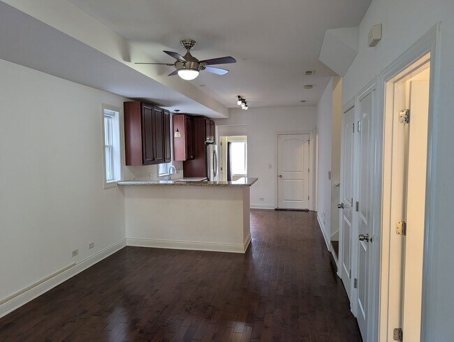 Foto del edificio - 2649 W 21st Pl