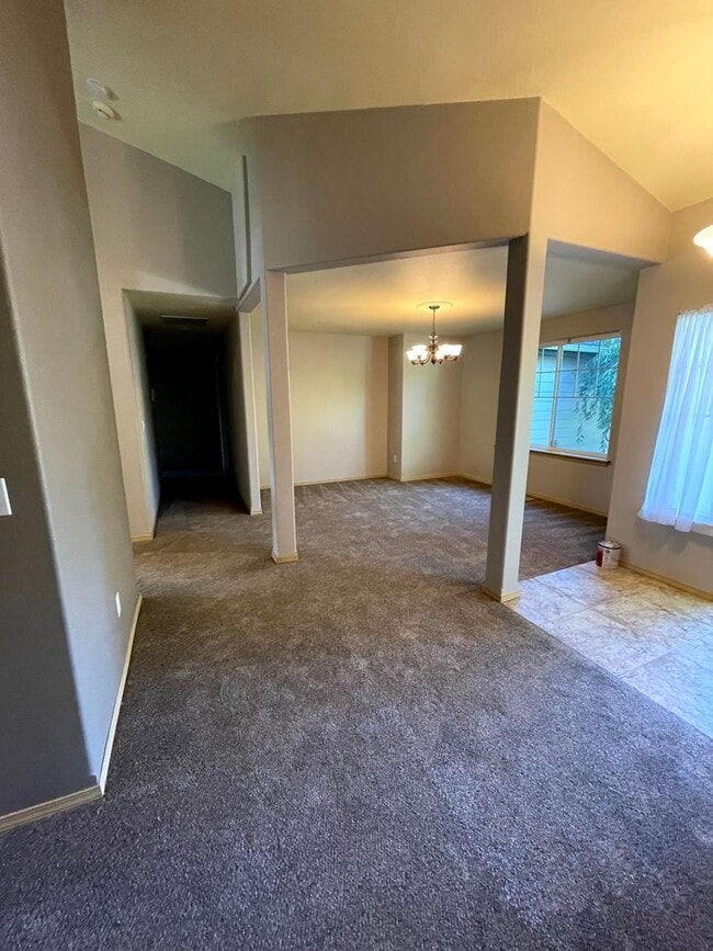 Foto del edificio - 3 Bedroom Rambler in Lakewood!