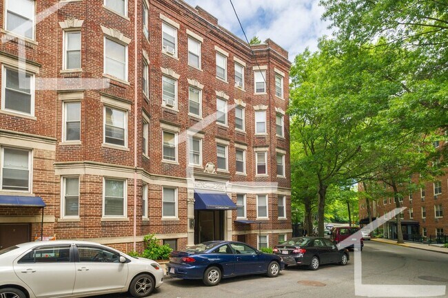 Building Photo - Perfect Brighton 2bed with Heat/Hot Water ...