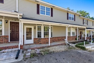 Building Photo - 419 Williams St