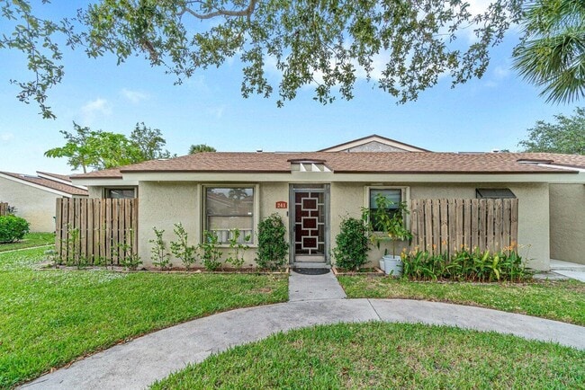Building Photo - 241 Meadows Dr