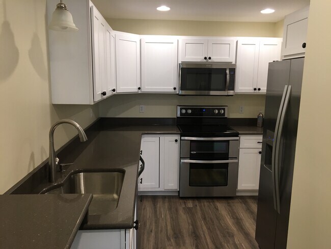 Updated Kitchen Appliances - 141 S Broad St