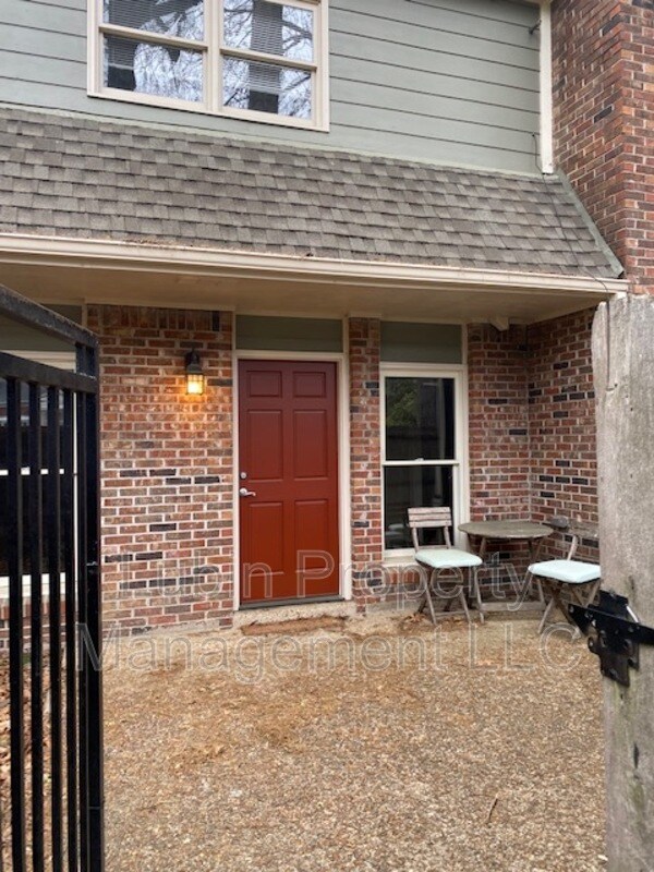 697 S Belvedere Blvd, Memphis, TN 38104 Condo for Rent in Memphis, TN