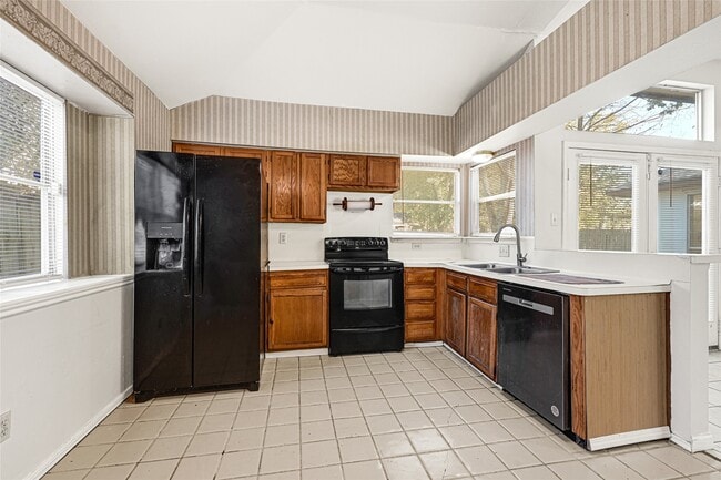 Building Photo - 22130 Jay Dr