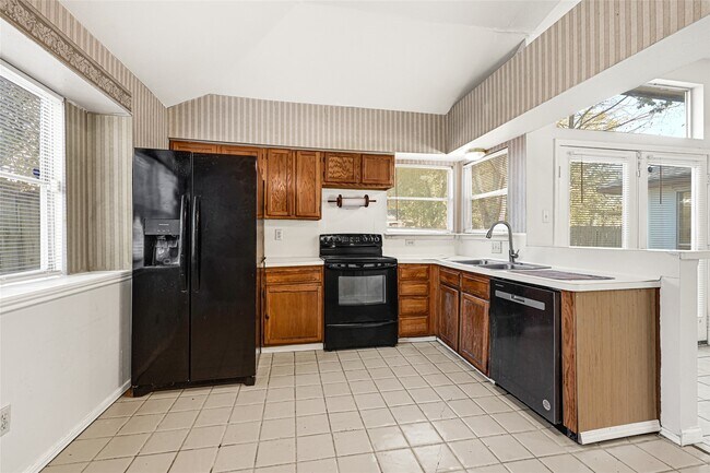 Foto del edificio - 22130 Jay Dr