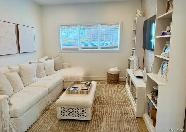 Foto del edificio - 2174 Bay Blvd