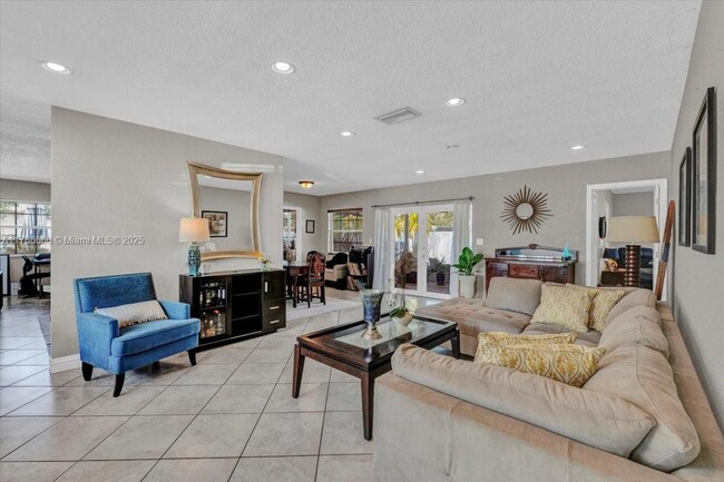 Foto del edificio - 7533 Johnson St
