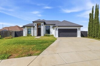 Building Photo - 16584 Barnes Ct