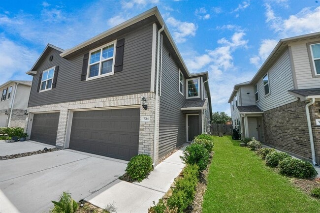 Foto del edificio - 7014 Cedar Breeze Ct
