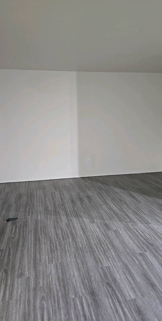 Building Photo - 510-01 Bayne