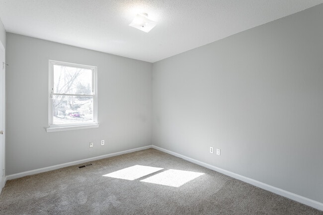 Foto del edificio - 1613 N Chester Rd