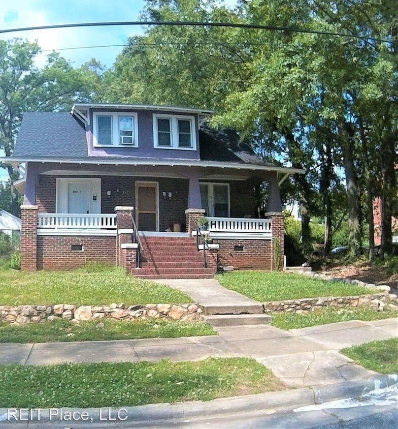 Primary Photo - 854 Tryon Hill Dr