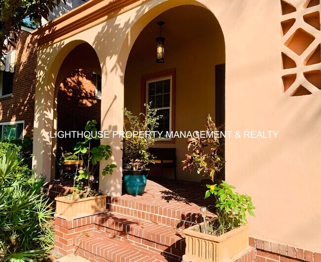 Foto del edificio - Beautiful 2 Bed/1.5 Bath Home in San Marco!