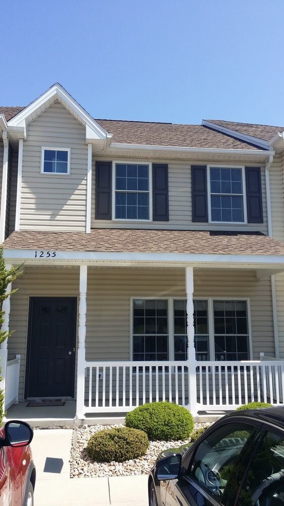 Foto del edificio - 1255 Settlers Lane Liberty Square