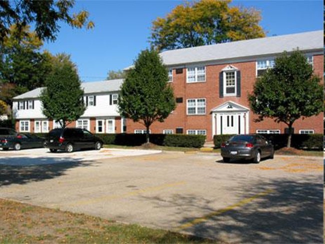 El Kentworth Village Apartaments - Kentworth Village Apartments