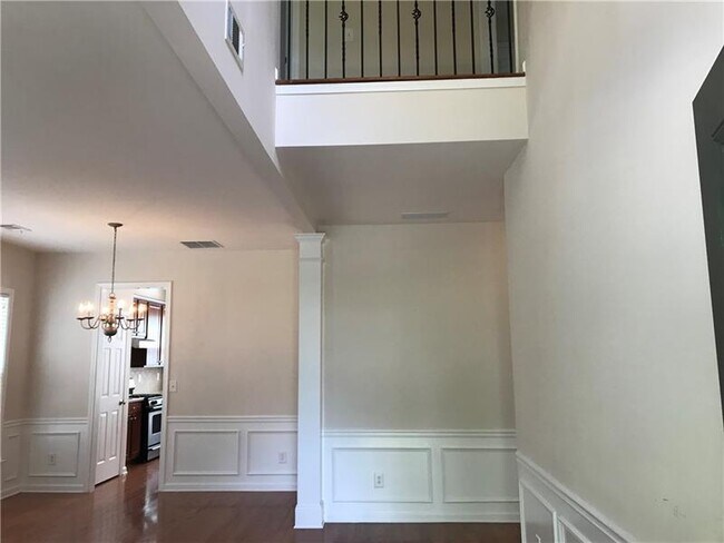 Foto del edificio - 2217 Polesdean Ln NW