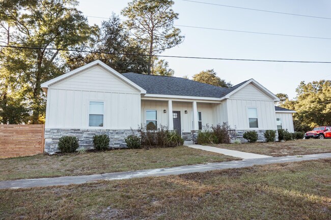 Building Photo - 2810 Pinnacle Point Dr