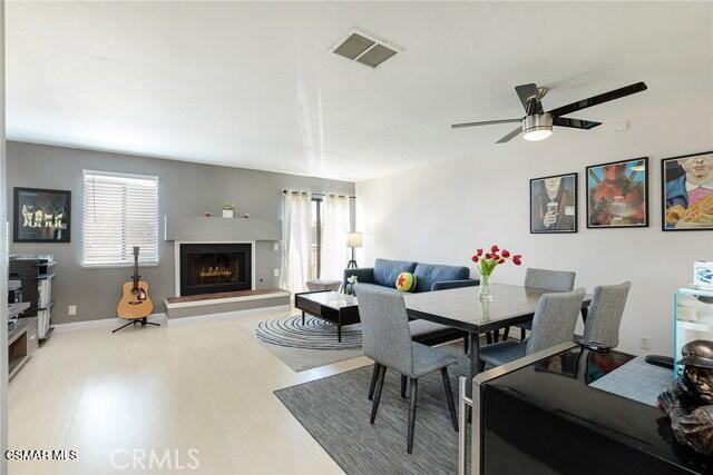 Foto del edificio - 21040 Parthenia St