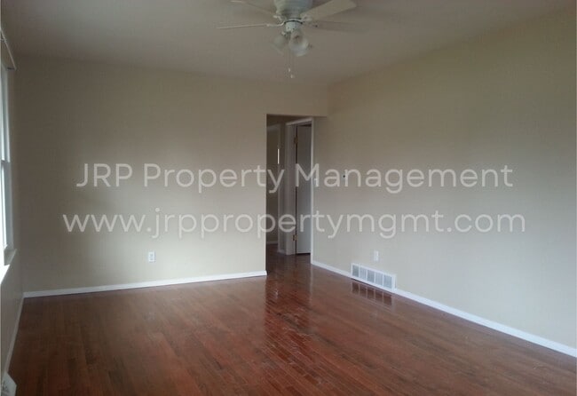 Foto del edificio - 3609 Greenbriar Dr