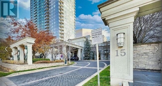 Building Photo - 15 Greenview Ave